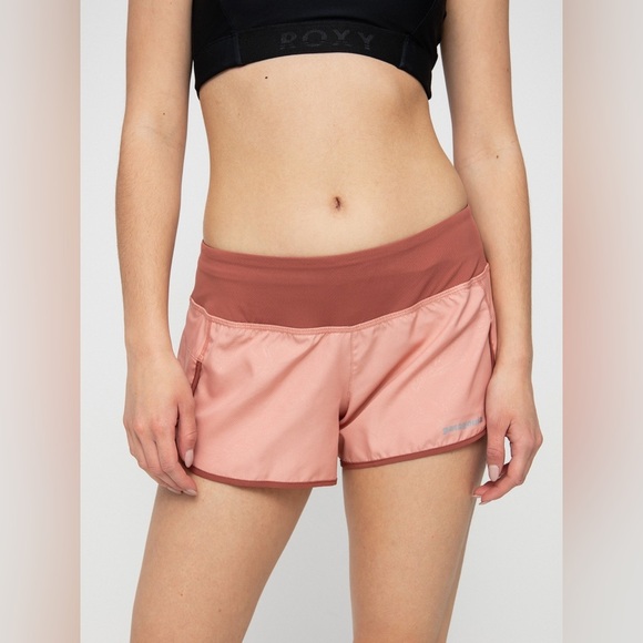 Patagonia Strider 3 Women’s 3.5” Shorts in Sunfade Pink - M - Picture 1 of 7